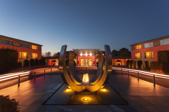 http://www.cpmarlow.co.uk/cms/crowne-plaza-marlow/images/new/hot http://www.cpmarlow.co.uk/cms/crowne-plaza-marlow/images/new/hot
