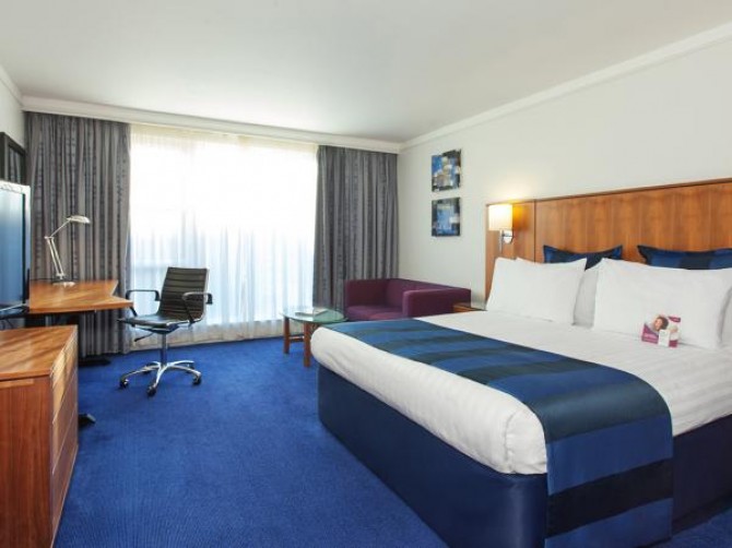 King Room Crowne Plaza Marlow King Room Crowne Plaza Marlow